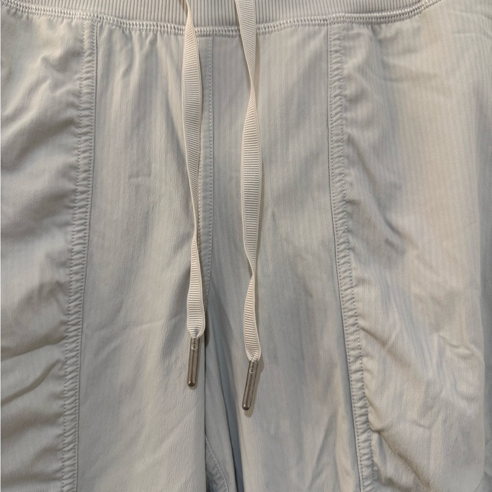 LuLulemon Jogger Pants Gray/White size 6 - Picture 2 of 6